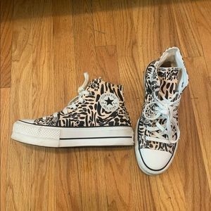 Converse Chuck Taylor Allstar Platform Hightop Sneaker